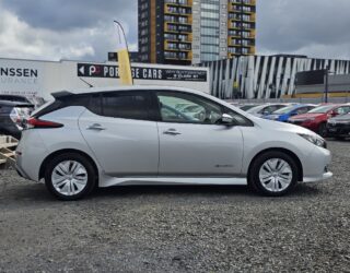 2017 Nissan Leaf X Model Low KMS 84% SOH image 301438