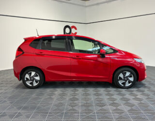 2014 Honda Fit Hybrid F-Package Low KMS image 302326