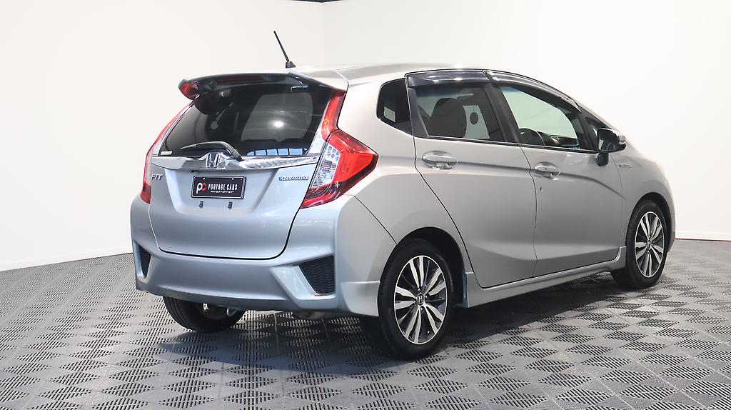 2014 Honda Fit Hybrid S-Package image 306945
