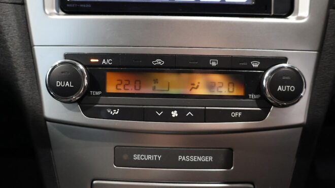 2013 Toyota Avensis Wagon Xi Low KMS image 302814