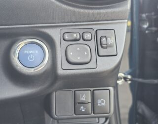 2017 Toyota Aqua S Model, Push Start, Low KMS image 299739