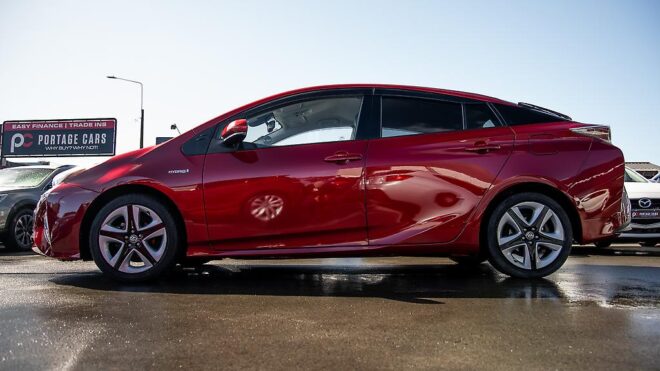 2016 Toyota Prius A Touring Selection, Top G Spec image 300169