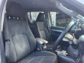 2020 Toyota Hilux SR5 TD DC 2.8DT image 300079