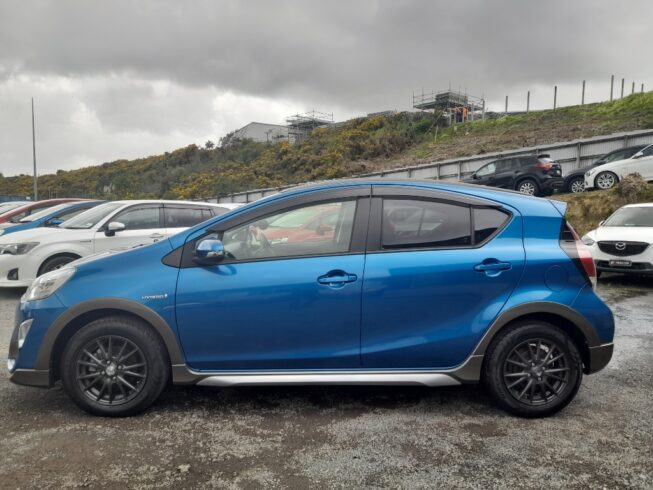 2015 Toyota Aqua X-Urban, Low Kms image 303051