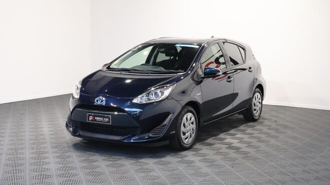 2017 Toyota Aqua S Model, Push Start, Low KMS image 318166