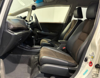 2013 Honda Fit Shuttle Hybrid image 302012