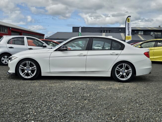 2012 Bmw 3 Series Body Kit, M Sport Wheels image 299698