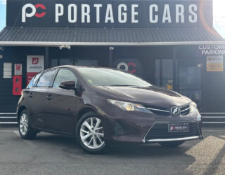 2014 Toyota Auris 150X Blackish Lounge image 299842