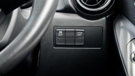 2016 Mazda Demio 13S Skyactiv, Push start image 316730