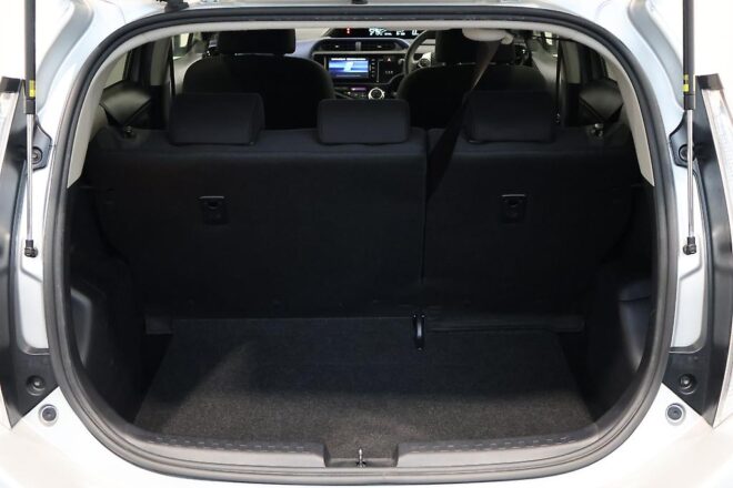 2015 Toyota Aqua S Model, Push Start image 302146