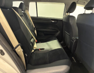 2014 Toyota Corolla Hybrid G Aero Tourer WxB Push Start image 303074