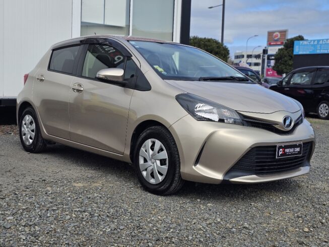 2016 Toyota Vitz F model image 299676