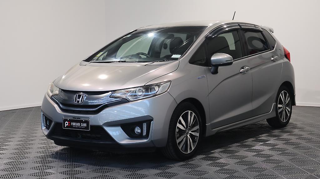 2014 Honda Fit Hybrid S-Package image 306940