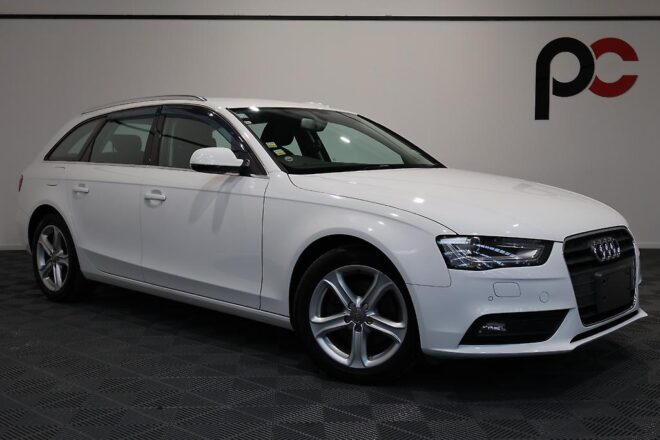 2012 Audi A4 Avant 2.0TFSI, Leather/ Heated Seats image 302276