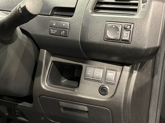 2012 Nissan Serena Rider Autech Black Line image 302359
