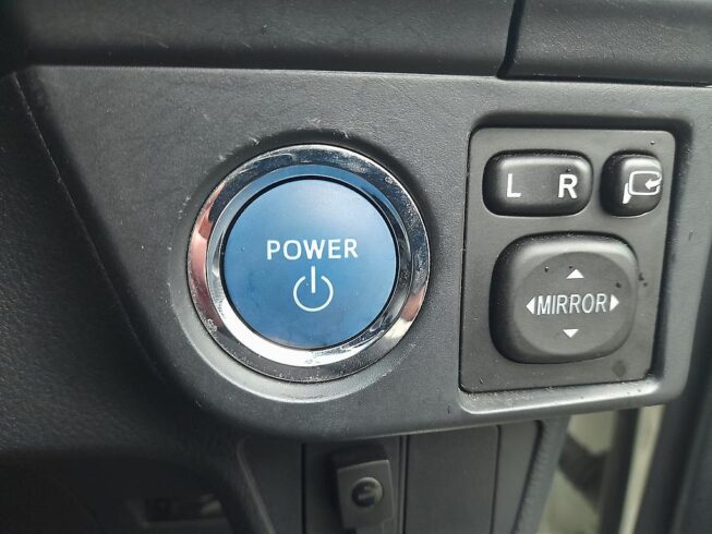 2013 Toyota Corolla Fielder Hybrid G Push Start image 299595