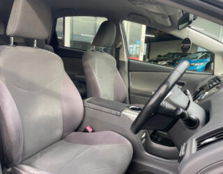 2012 Toyota Prius ALPHA HYBRID image 299560