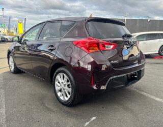 2014 Toyota Auris 150X Blackish Lounge image 299846