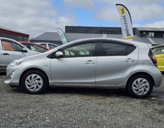 2016 Toyota Aqua S Model, Low Kms, Push Start image 300920