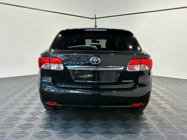 2013 Toyota Avensis Wagon Xi image 302481
