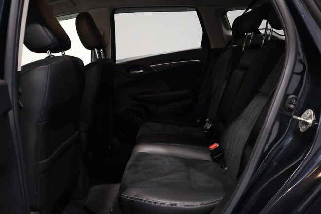 2015 Honda Shuttle Hybrid Z, Heated Seats, Reverse Camera image 302109