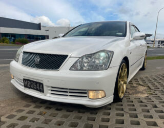 2004 Toyota Crown Athlete, Lowered on 18s image 301698