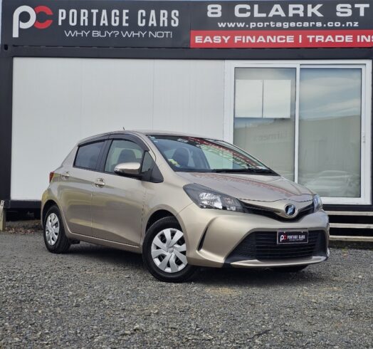 2016 Toyota Vitz F model image 299673