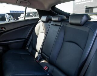 2016 Toyota Prius A Touring Selection, Top G Spec image 300174