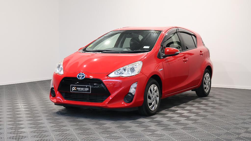 2014 Toyota Aqua G Model, Push Start, Reverse camera, Cruise Control image 312694