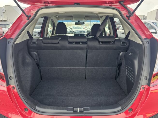 2015 Honda Fit Hybrid F-Package image 299484