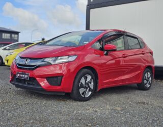 2015 Honda Fit Hybrid F-Package image 299480