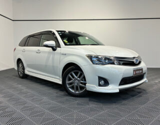 2014 Toyota Corolla Hybrid G Aero Tourer WxB Push Start image 303058