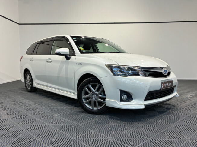 2014 Toyota Corolla Hybrid G Aero Tourer WxB Push Start image 303059