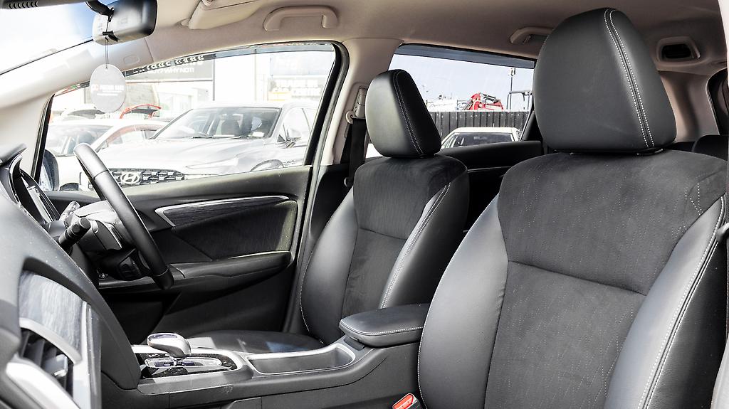 2015 Honda Shuttle Hybrid Z, Heated Seats, Reverse Camera image 312417