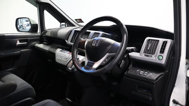 2012 Honda Step Wagon Spada Z image 306667