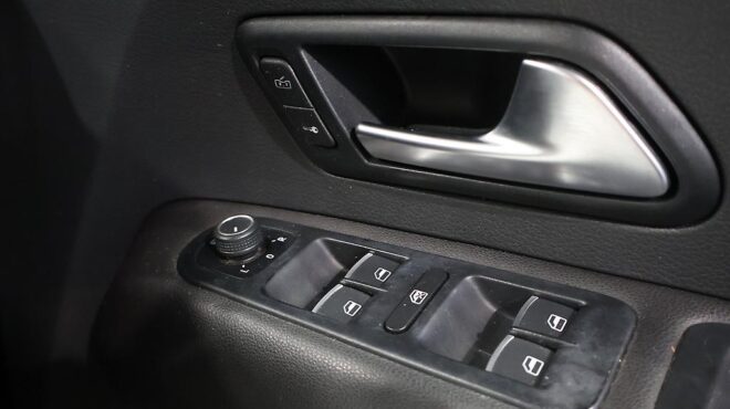 2017 Volkswagen Amarok DC 4M V6 550NM Aventura, Ute Master Hard Lid image 308886