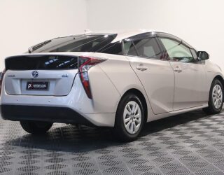 2018 Toyota Prius S SAFETY PLUS image 304226