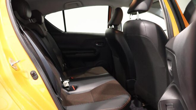 2015 Toyota Aqua X-Urban –  Push Button Start image 304639