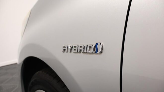 2015 Toyota Aqua Hybrid – X Urban, Push Start, Reverse Camera image 305343
