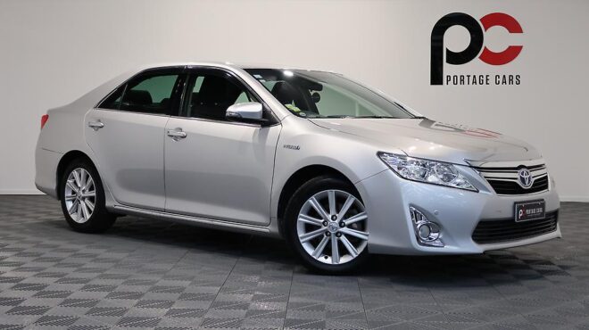 2013 Toyota Camry Hybrid G Package, Cruise Control- Factory Alloys image 304242