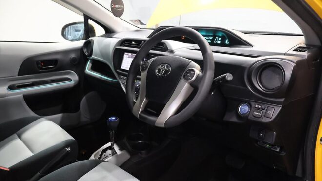 2013 Toyota Aqua S Model, Push Start, Reverse Camera image 308347
