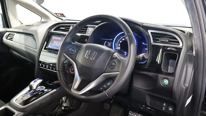 2016 Honda Shuttle Hybrid Style Edition image 306930