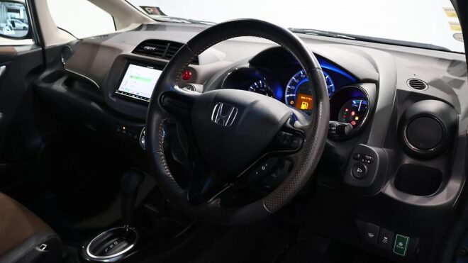 2012 Honda Fit Shuttle Hybrid Smart Selection image 304523