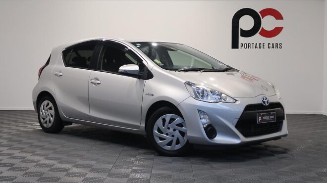 2017 Toyota Aqua S Model, Push Start, Low KMS, Lane Assist, Reverse Camera image 304199
