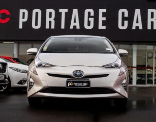2016 Toyota Prius S model, cruise control, reverse camera image 303417