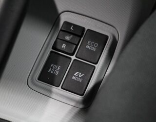 2012 Toyota Aqua S Smart Entry Pkg, Push Start, Reverse Camera, Heated Seats image 308033