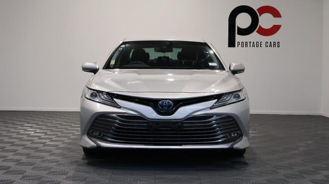 2017 Toyota Camry G Model Hybrid, Reverse Camera, Cruise Control image 303578