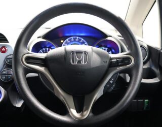 2011 Honda Fit Hybrid, Apple Car Play Radio, Reverse Camera image 308900