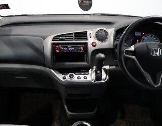 2010 Honda Stream 7 Seater, low KMS image 303891