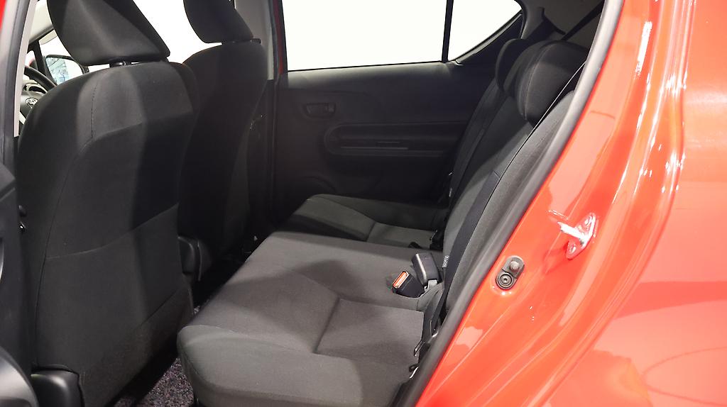 2015 Toyota Aqua  Model, Push Button Start, Reverse Camera image 305756